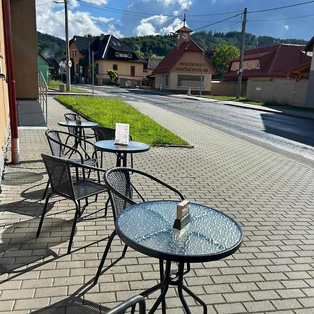 Penzion A Restaurace Na Salasi Hutisko Kültér fotó